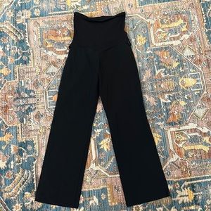 Black maternity dress pants.